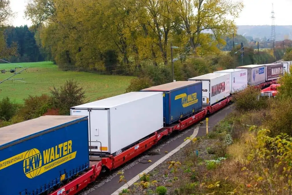 Autopista ferroviaria en España: ¿Qué es?, ¿Cómo funciona? y ¿Qué tecnología necesitan las terminales?